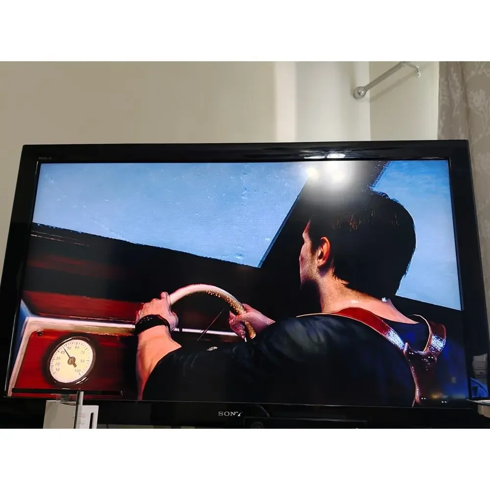 Uncharted 4 A Thief's End PS4 Case and Disc Tested